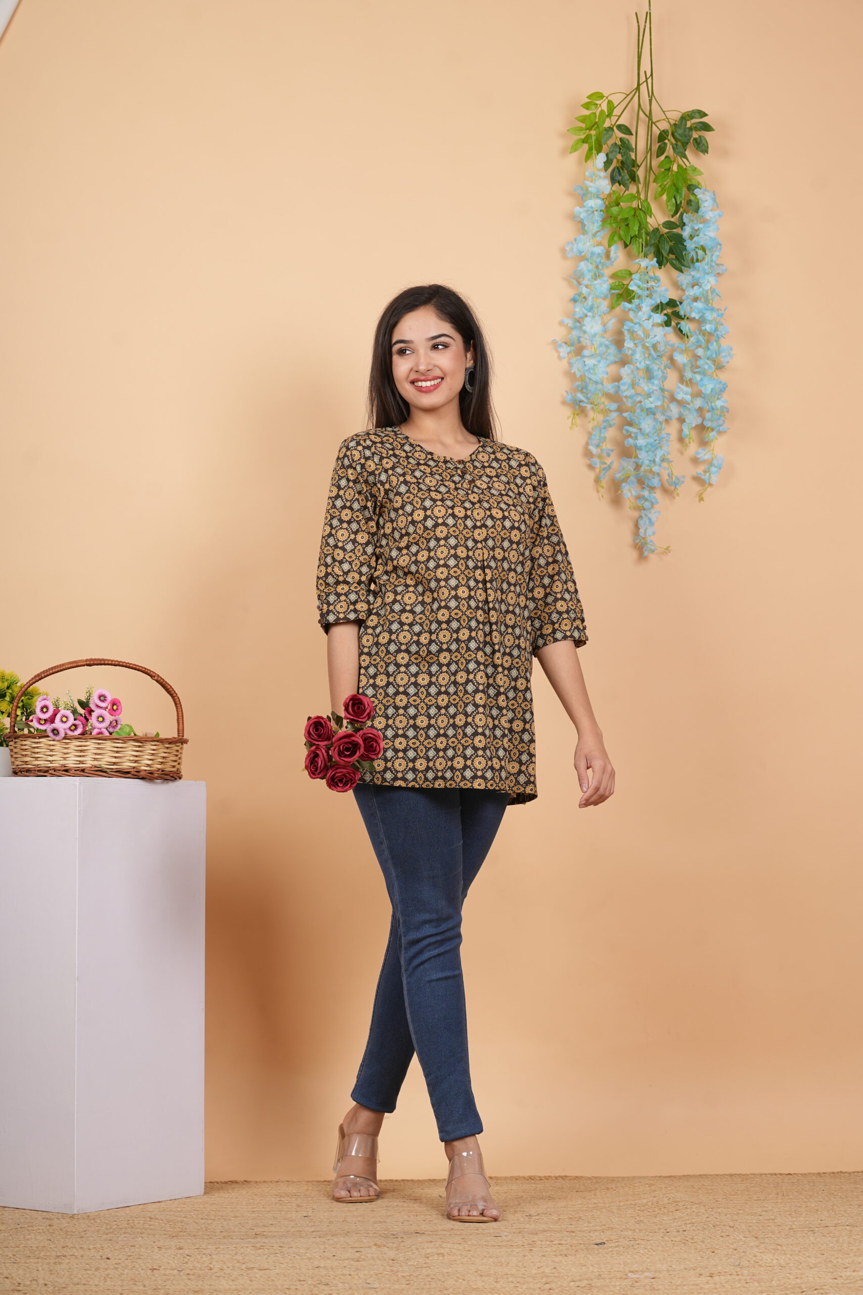 Women’s short kurti